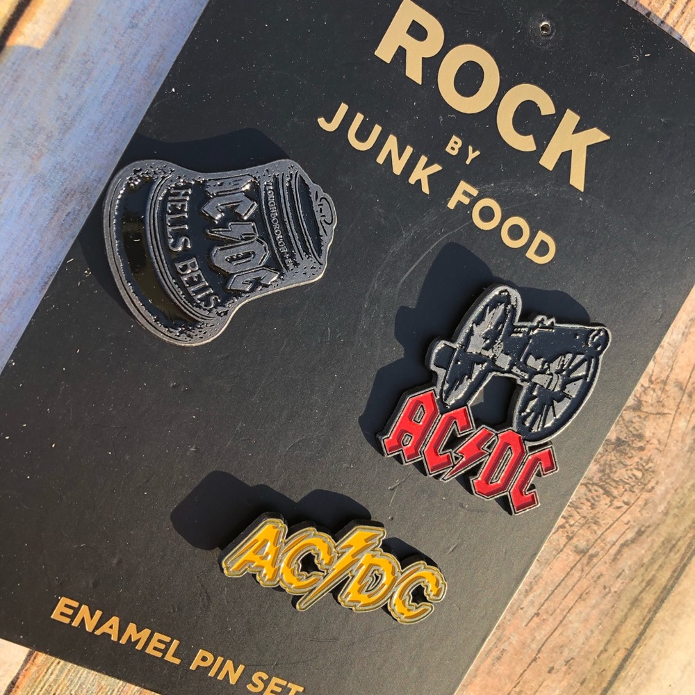 ♥️AC⚡️DC Enamel Pin Set♥️ - Picture 2 of 4